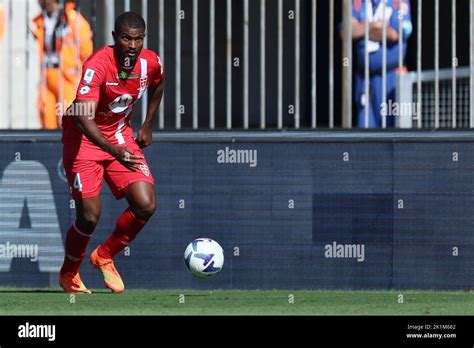 Marlon Santos of Ac Monza controls the ball during the Serie A match ...