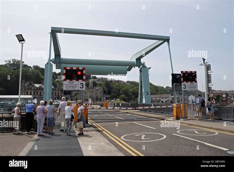 Cardiff Bay Barrage Wales UK, cantilever bridge Stock Photo - Alamy