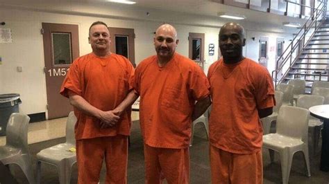 Georgia inmates credited with helping save deputy’s life: report | Fox News