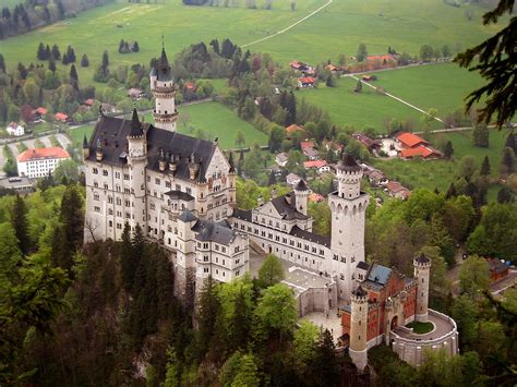 Nora Lãng Du: Thăm lâu đài Neuschwanstein Castle của vua Ludwig II tại Munich, Đức (phần 5)