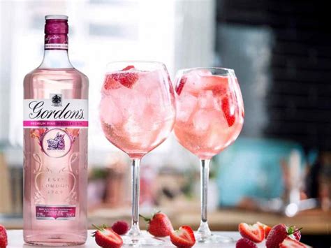 How To Make The Gordon’s Pink Gin Spritz