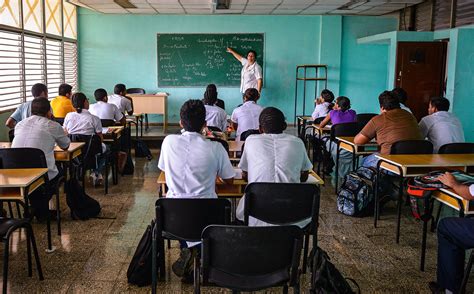 Why Some Students Are Ditching America for Medical School in Cuba | WIRED