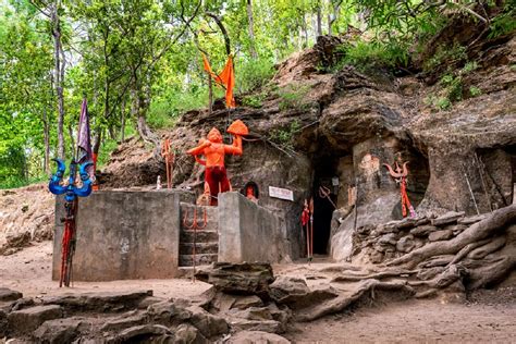 ये है मध्य प्रदेश का सबसे खूबसूरत Hill Station-Pachmarhi is a hill station in Hoshangabad Madhya ...