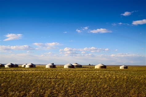 Accampamento di gher, Mongolia | Mongolia, Outdoor, Farmland