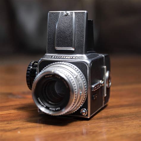 My first medium format film camera - the Hasselblad 500c! : Cameras