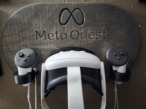 Meta Quest 3 VR Headset Wall Mount Free Customization Available - Etsy