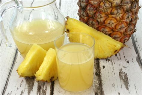 Pineapple Juice and Its Amazing Benefits | Top Natural Remedies