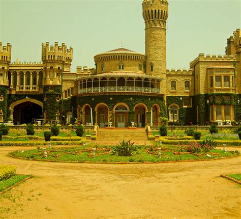 Bengaluru Palace Timings: Contact Number, Route Map, Ticket Price ...