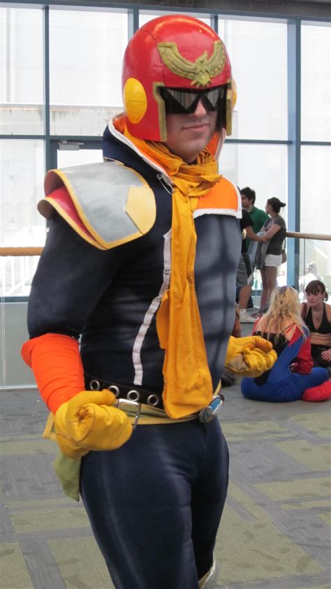 Captain Falcon Cosplay | Cute cosplay, Casual cosplay, Cosplay costumes