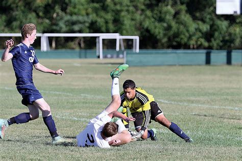 CBA Charges Past Midd. South in Soccer - Two River Times