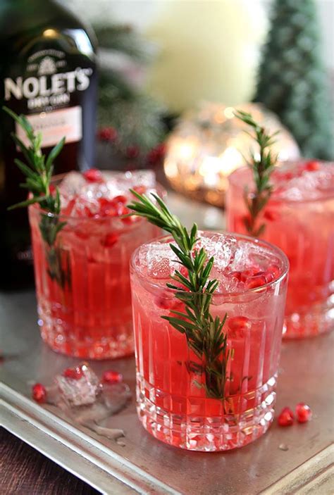 33 Festive Christmas Cocktails and Drinks for Some Merry-Making - All ...