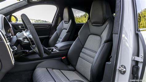 Porsche Cayenne GTS Coupe | 2021MY (Color: Crayon) | Interior, Front Seats