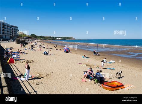 North Bay beach, Scarborough, East Coast, North Yorkshire, England Stock Photo - Alamy