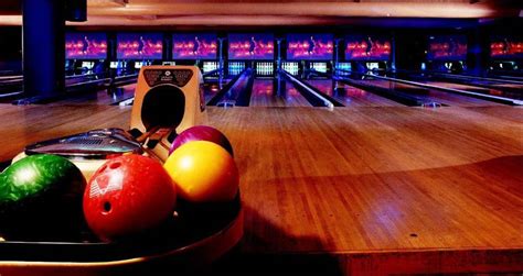 Top 4 Tips for the Best Bowling Night in Paris - Discover Walks Blog