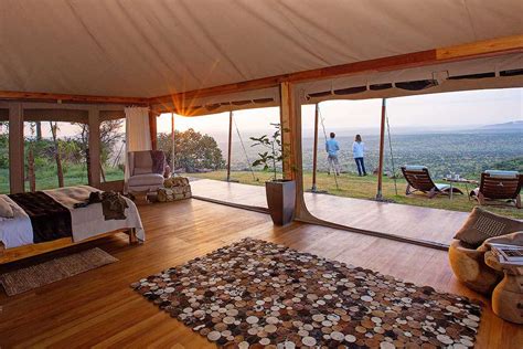 Classic Kenya Luxury Safari – Tsavo, Laikipia & Mara Holiday