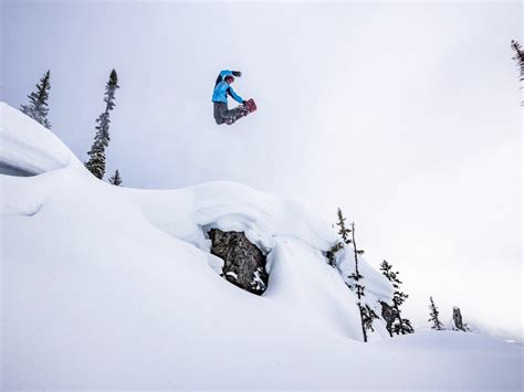 Top 10 best SKI RESORTS in Canada you need to visit