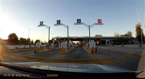 Mexicali Border Crossing by Car – Glen Canning