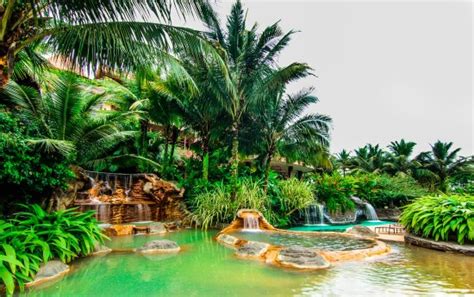 13 Picturesque Hot Springs in Costa Rica - Flavorverse