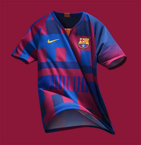 Barcelona oficializa a 'camisa mais polêmica de todos os tempos ...