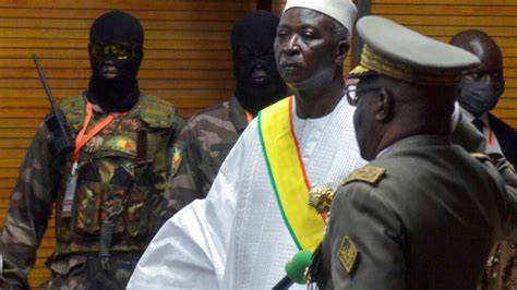 Military appointed to key posts in Mali's interim govt