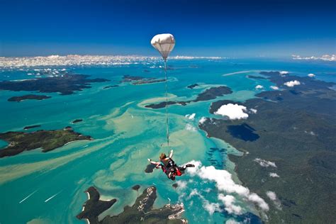 Tandem Skydive over Airlie Beach, Up To 15,000ft, Midweek Special ...