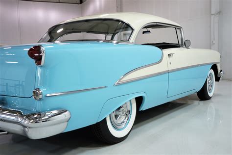 1955 OLDSMOBILE 88 HOLIDAY COUPE – Daniel Schmitt & Co. Classic Car Gallery