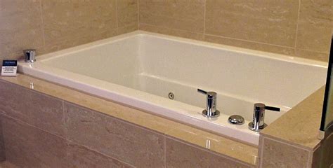 Illinois Hot Tub Suites - Hotels & Cabins With In-Room Whirlpool Tubs