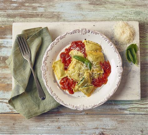 Bulk Buy LA TUA PASTA Spinach Ricotta Ravioli Wholesale | KFF