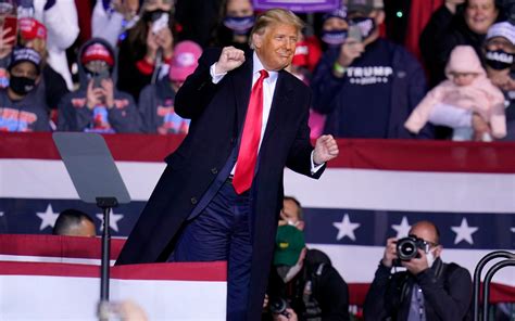 [View 40+] Trump Gif Dancing Rally