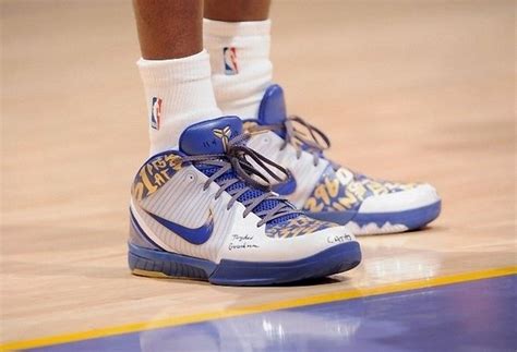 Kobe Bryant Shoes Pictures: Nike Zoom Kobe IV 4 61 Points 2009 NBA ...