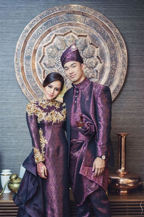 Malay Wedding in Kuala Lumpur: Omar & Katrina - Simplifai Studios | Malay wedding, Muslim ...