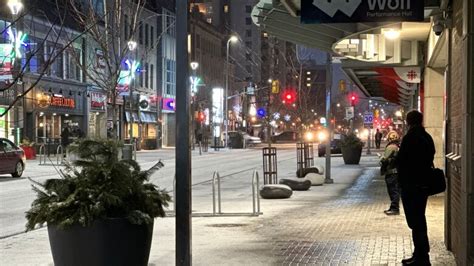 Police urge public to stay home as ice storm disrupts London area | CBC News