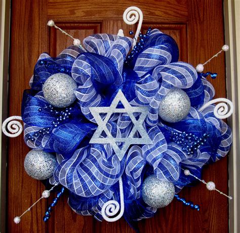 Hanukkah Wreath with Star of David Example by FabracadabraDesigns Hanukkah Wreaths, Hanukkah ...