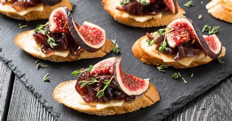 32 Easy Italian Appetizers to Kick Off Any Meal - Insanely Good