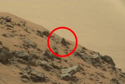 (Foto Pyramid dari Mars yang diambil Nasa)