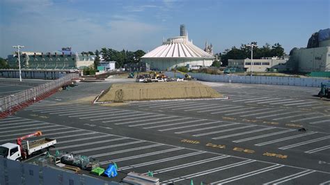 PHOTOS: Construction Walls Up, Site Clearing Begins for NEW Space Mountain Ride at Tokyo ...