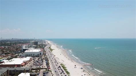 Galveston's blue water is back just in time for some weekend fun | abc13.com