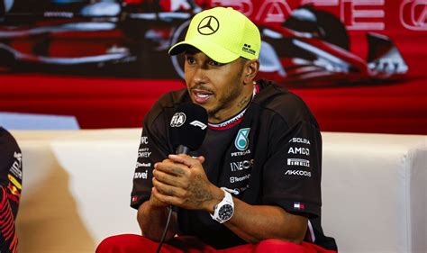 Lewis Hamilton contract breakthrough given fresh timeline as 'complex ...