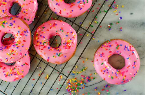 The Simpsons Doughnuts! (or Do'h-nuts) | The Flavor Bender