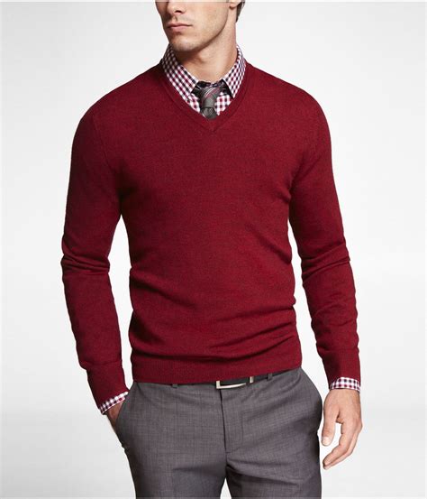 MERINO WOOL V-NECK SWEATER from EXPRESS | Mens outfits, Mens fashion, Mens fashion classy