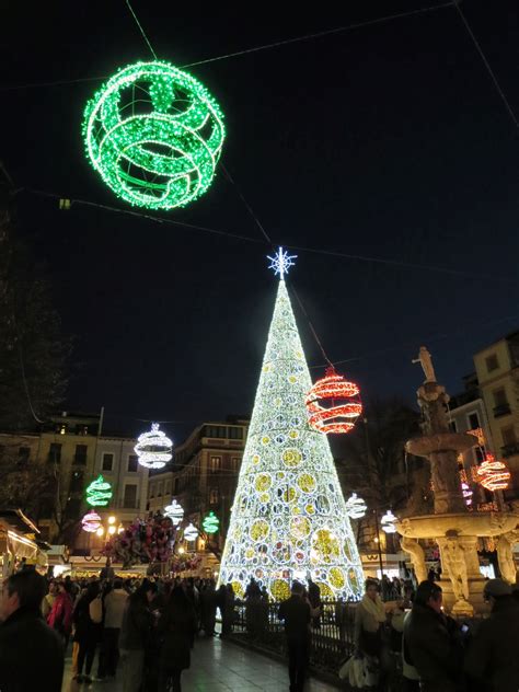 Celebrate Christmas in Granada, Spain: The Perfect 5-Day Trip ...