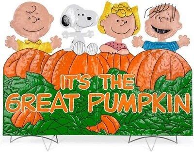 &IT'S THE GREAT Pumpkin Charlie Brown" Peanuts Gang Hammered Metal ...