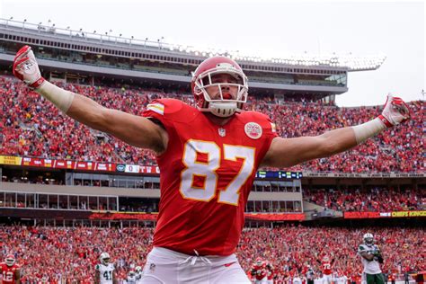 Kansas City Chiefs: Travis Kelce is face of Chiefs organization