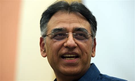 Asad Umar officially relieved of finance portfolio, Abdul Hafeez Shaikh ...