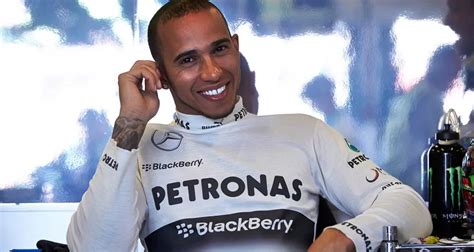 Lewis Hamilton Signs New Mercedes Contract Worth £27m Per Year