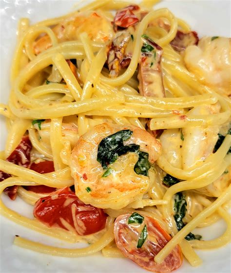 TUSCAN SHRIMP PASTA • The Epicurious Panda