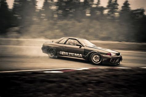 Skyline r32 | Drift cars, Drifting cars, Nissan skyline