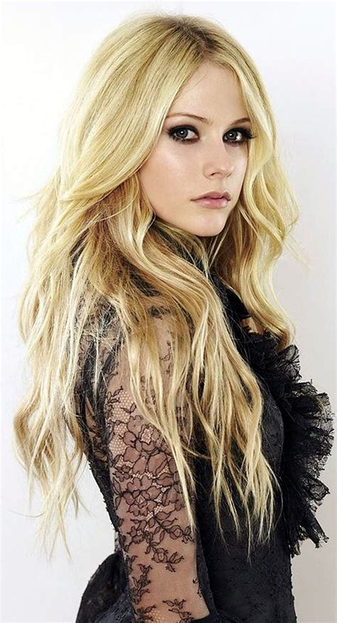 Beauty-2-All — Avril Lavigne in 2020 | Avril lavigne, Her hair, Beauty