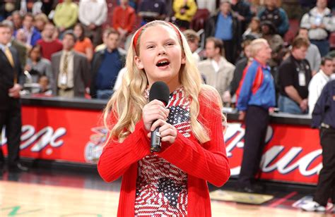 Taylor Swift Singing the National Anthem, 2002 : r/pics