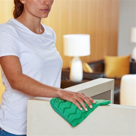 Rubbermaid Commercial Products 4-Pack Microfiber Cloth 2190707 at Lowes.com